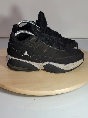 Nike air jordan max aura - jordan,