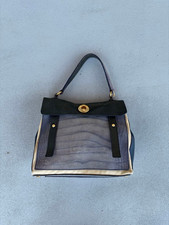 YVES SAINT LAURENT Muse Two