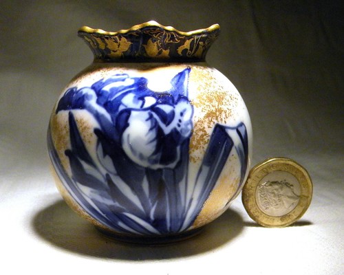 Royal doulton gilded blue - royal, iris