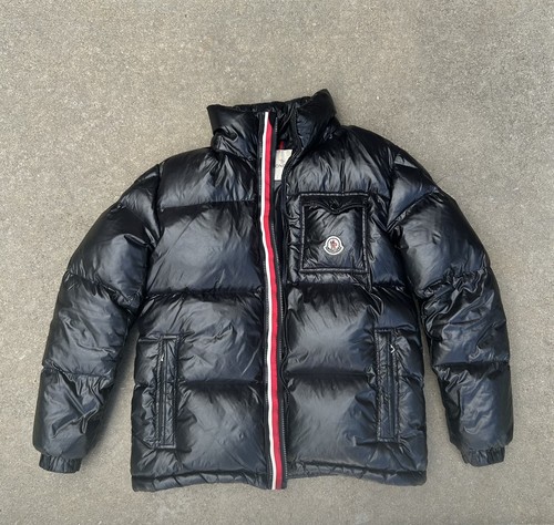 Moncler black insulated zip - insulated,