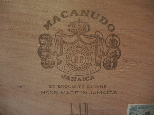 Vintage wooden macanudo cigar - macanudo,