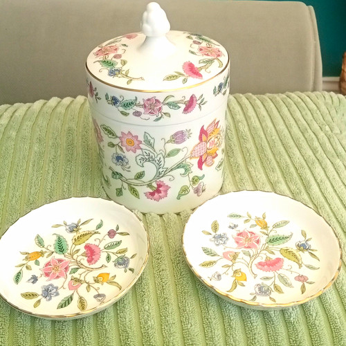 Minton haddon hall bone china - haddon,