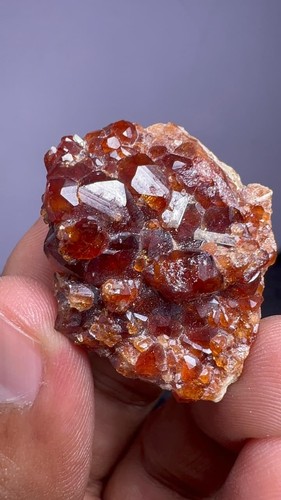 125 carat natural garnet - 125,