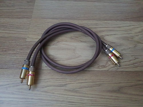 Van den hul - m.c., 300