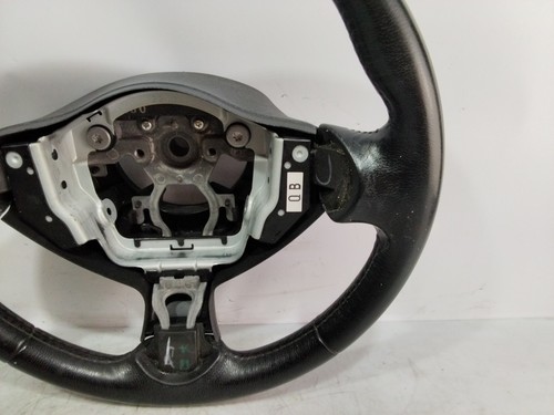 Tiene referencia steering - no,