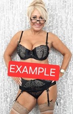 NUDES MATURE LINGERIE MODEL