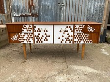 Mid century Avalon Yatton beehive sideboard with Formica honeycomb design