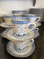 Set of 6 Vintage Jingdezhen Chinese Rice Grain Porcelain Demitasse Cups & Saucer