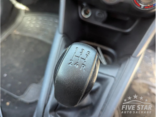 Peugeot 208 speed manual - 208,