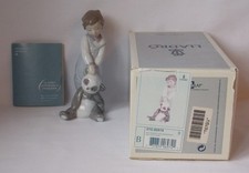 LLADRO PORCELAIN FIGURE 6974