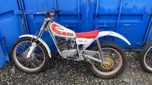Yamaha 175cc motorcycle - yamaha,