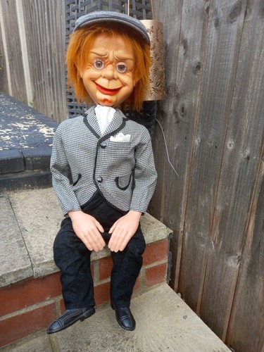 Parlanchin ventriloquist - mr,