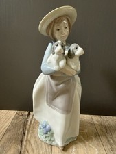 Nao by Lladro 1156 Girl with