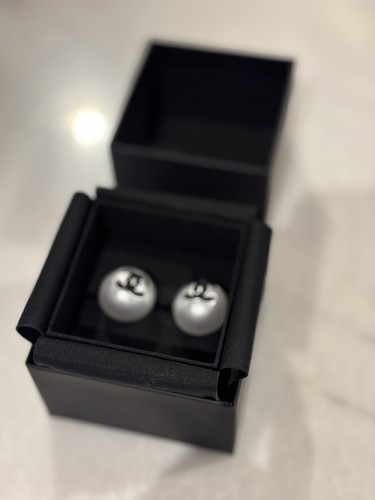 Chanel logo grey faux - chanel,