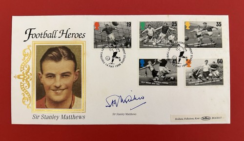 Stanley matthews hand signed - matthews,
