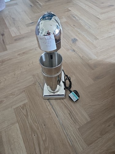 Milkshake blender - milkshake,