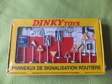 New sealed dinky - road, signs