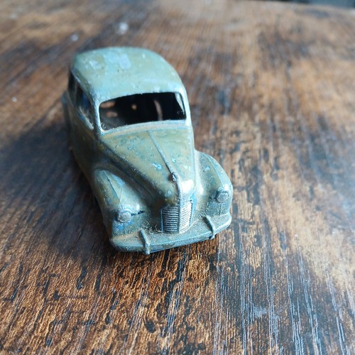 Dinky toys 152 austin a40 - dinky,