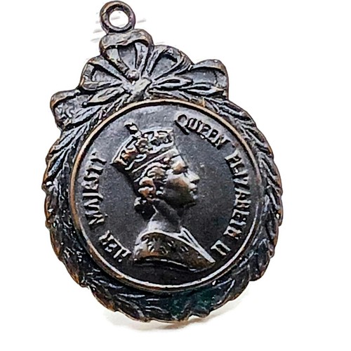 32x22mm vintage 1953 elizabeth - vintage,