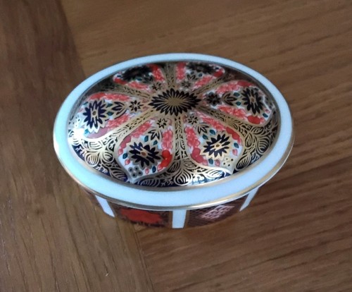 Royal crown derby oval lidded - royal,