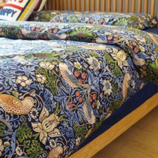 William Morris Strawberry