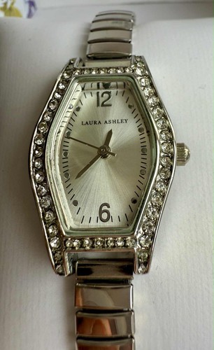 Laura ashley ladies - laura,
