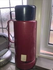 Aladdin Vintage Thermos Flask 2 Litre Capacity And Comes With 2 Cups-bargain!