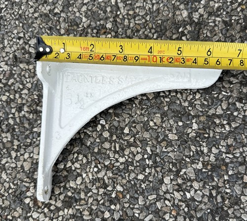 Cast iron brackets made - 10,