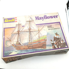 MAYFLOWER Model Sailing Boat -