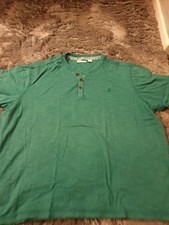 Mantaray Mens Y Neck T-Shirt Size Large Short Sleeve Green