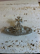 vivienne westwood Crystal Orb Big Brooch In Silver Tone