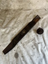 McCulloch M40-450CPR petrol Lawnmower blade and fixing bolt Lawn Mower Spares
