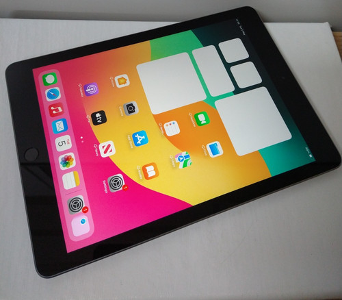 Apple ipad 6th generation - 6th,