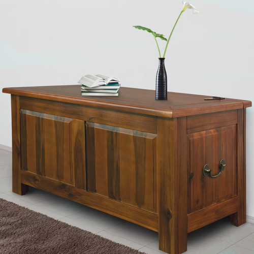 Large wooden trunk - wooden,