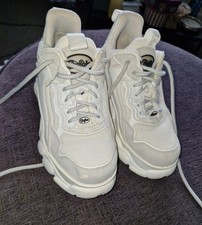 Buffalo Platform trainers size