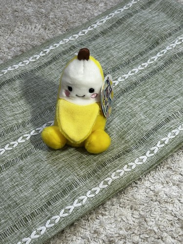 Palm pals gwen banana - gwen, plushie