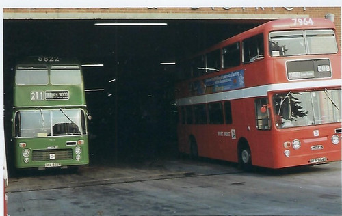 Bus photo rfn964g east kent - photo:,