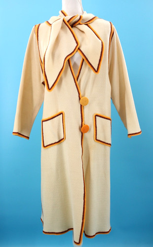 Vtg women 20s - cream, w/