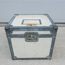 Large Sessions Flight / Road