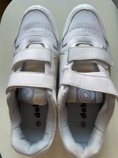 DEK Ladies Bowlng Shoes Size 6