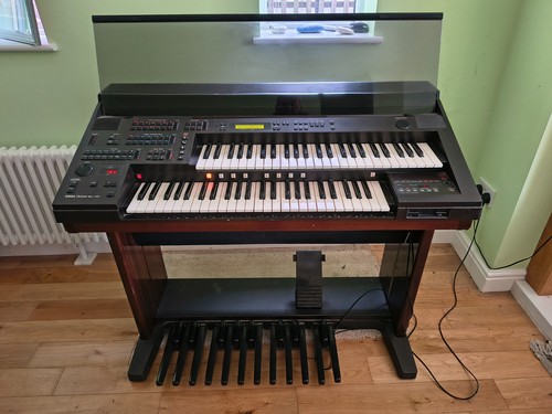 Yamaha electone organ - el-40,