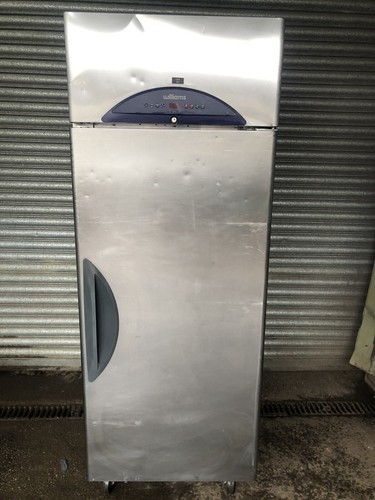 Fridge upright commercial - fridge,