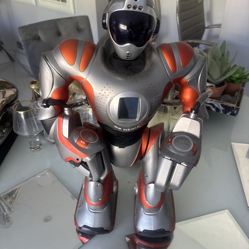 Wowwee robotics media - wowwee,