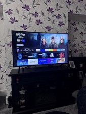 50” 4K Ultra HD HDR CURVED