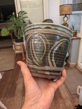 large 16 x 14cm studio pottery