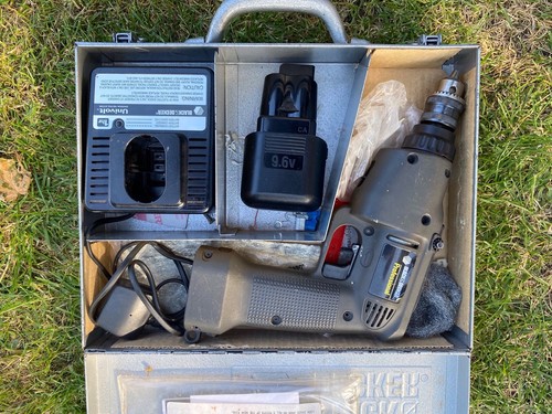 Black and decker professional - black,