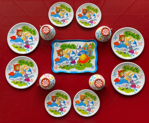 Vintage tin litho child tea - child's,