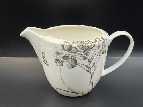 Queens dining sanderson jug - sanderson,