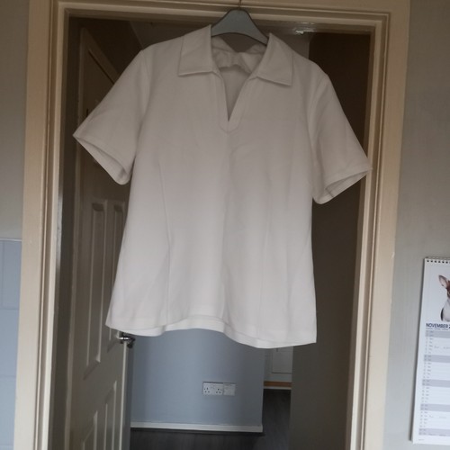 Ladies lawn bowling white