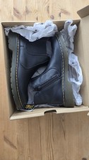 Dr Martens Unisex Boots Size UK 2 Black, classic fashion statement 👌 😎 